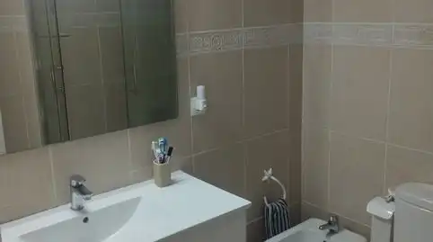 Badezimmer von Wohnung zur Miete in Burjassot mit Klimaanlage, Möbliert und Ofen