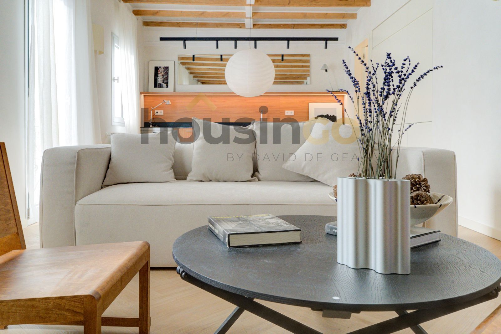 Living room of Flat for sale in  Madrid Capital  with Air Conditioner, Heating and Furnished