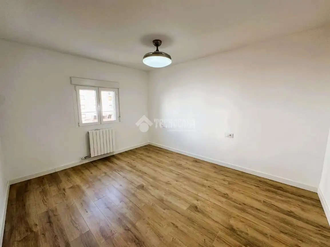 Habitación de Piso en venta en Zaragoza