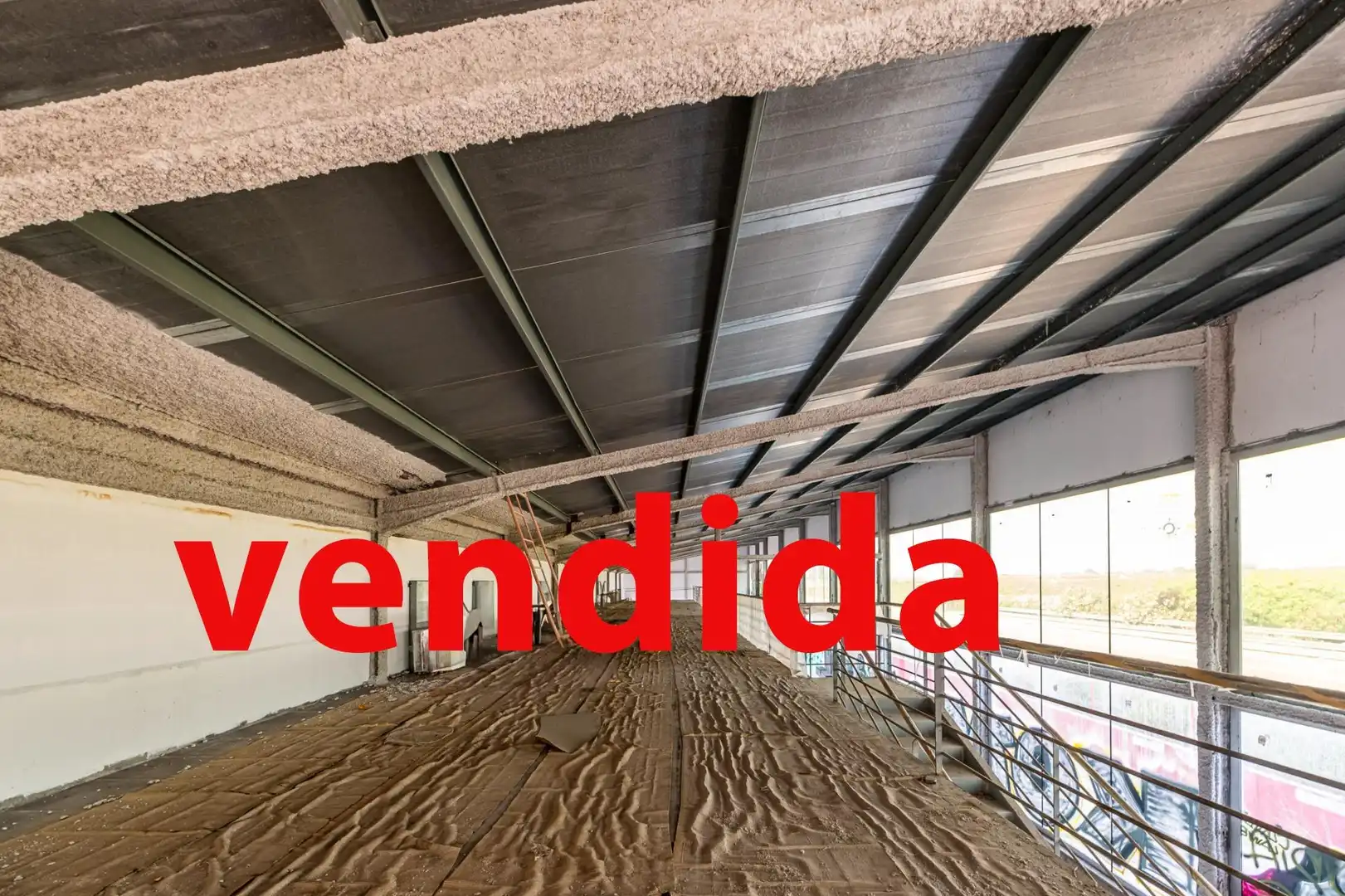 Nave industrial en venta en Calle Císcar