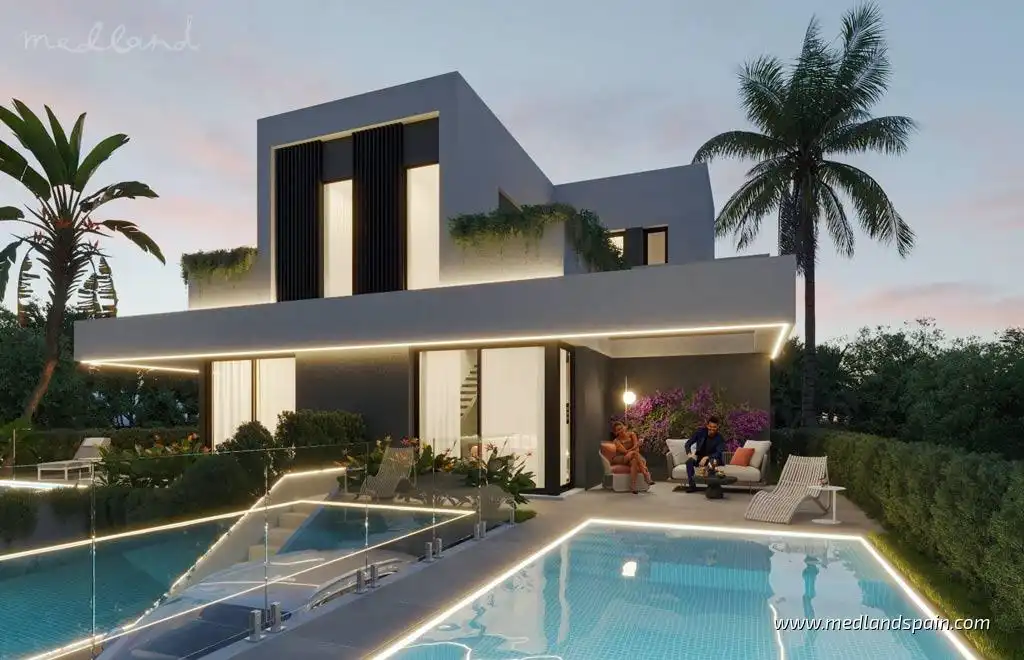 Chalet con piscina en venta en Golf Bahía, imagen 9