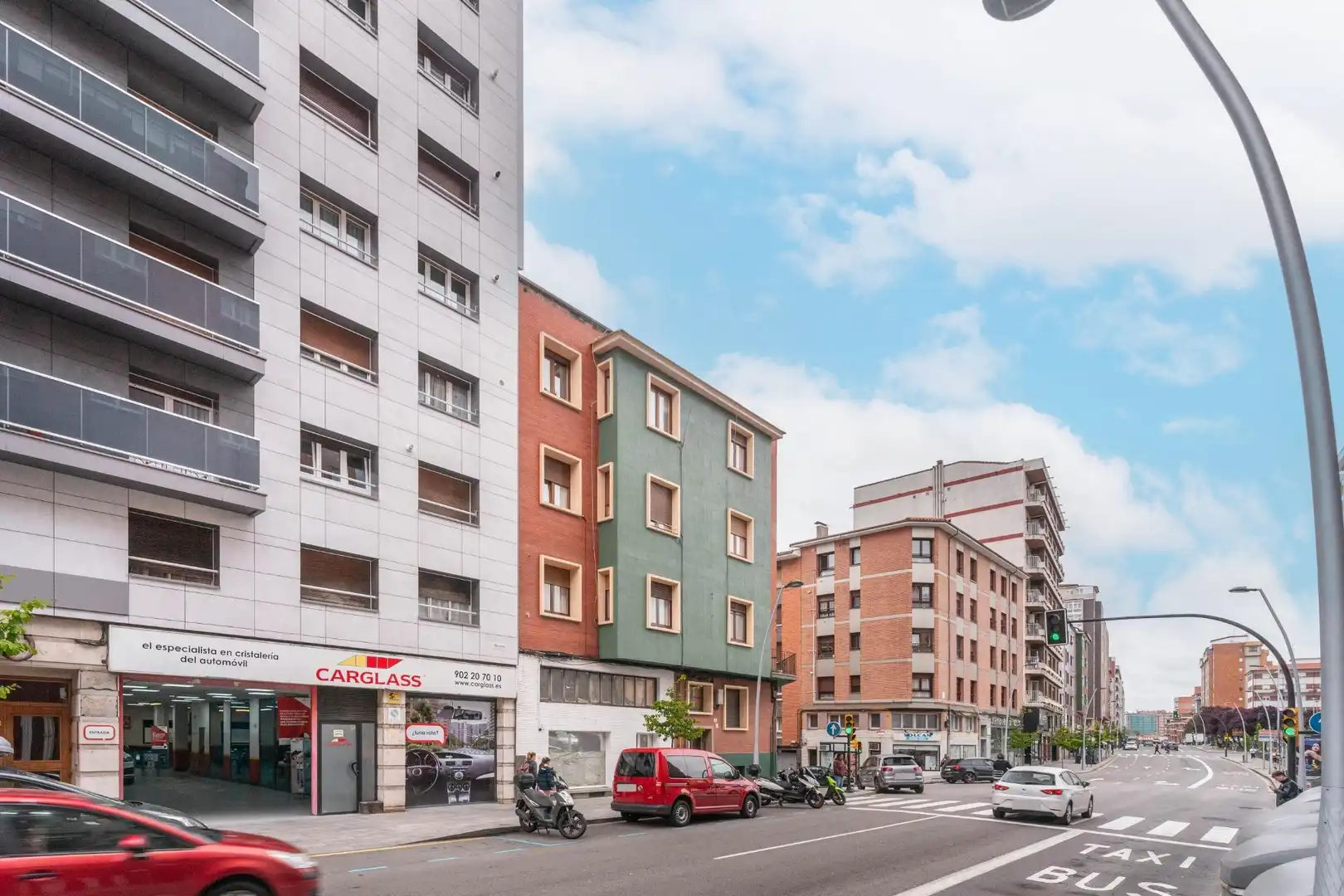 Außenansicht von Geschaftsraum zum Verkauf in Gijón 