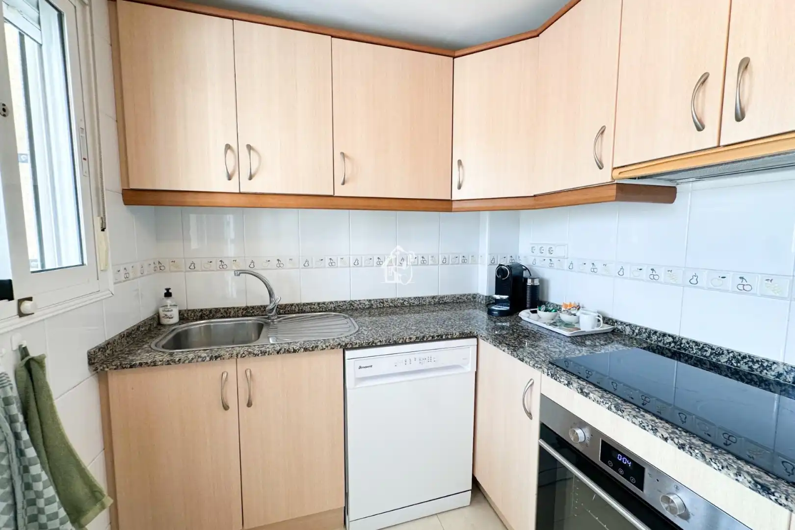 Cocina de Apartamento de alquiler en Rojales con Aire acondicionado, Terraza y Piscina