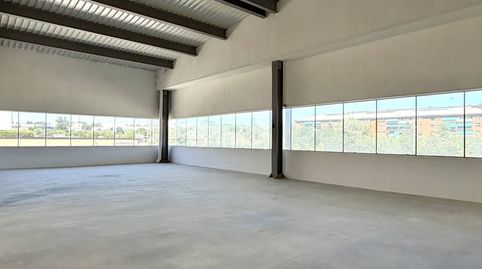 Foto 4 von Fabrikhallen zur Miete in Calle Saturn, Can Parellada, Terrassa