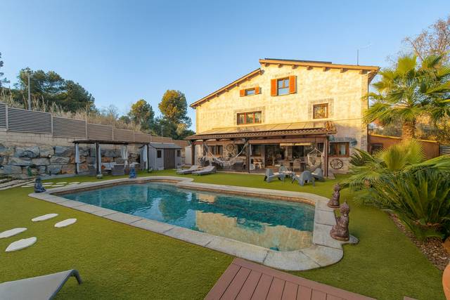 Casa-chalet en Venta en Carrer dels Avellaners en Sant Muç