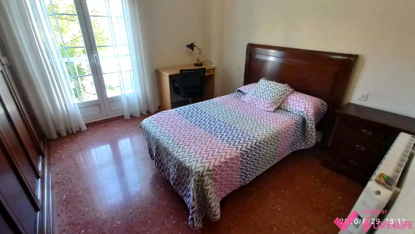Habitación de Piso de alquiler en Granada con Aire acondicionado, Calefacción y Terraza