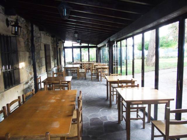 Local comercial en Alquiler en Santa María de Cayón