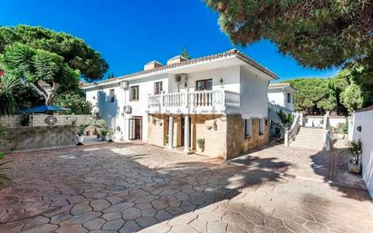 Exterior view of Single-family semi-detached to rent in Marbella  with Air Conditioner, Heating and Private garden