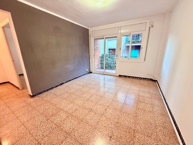 Vista exterior de Pis en venda en  Barcelona Capital amb Balcó