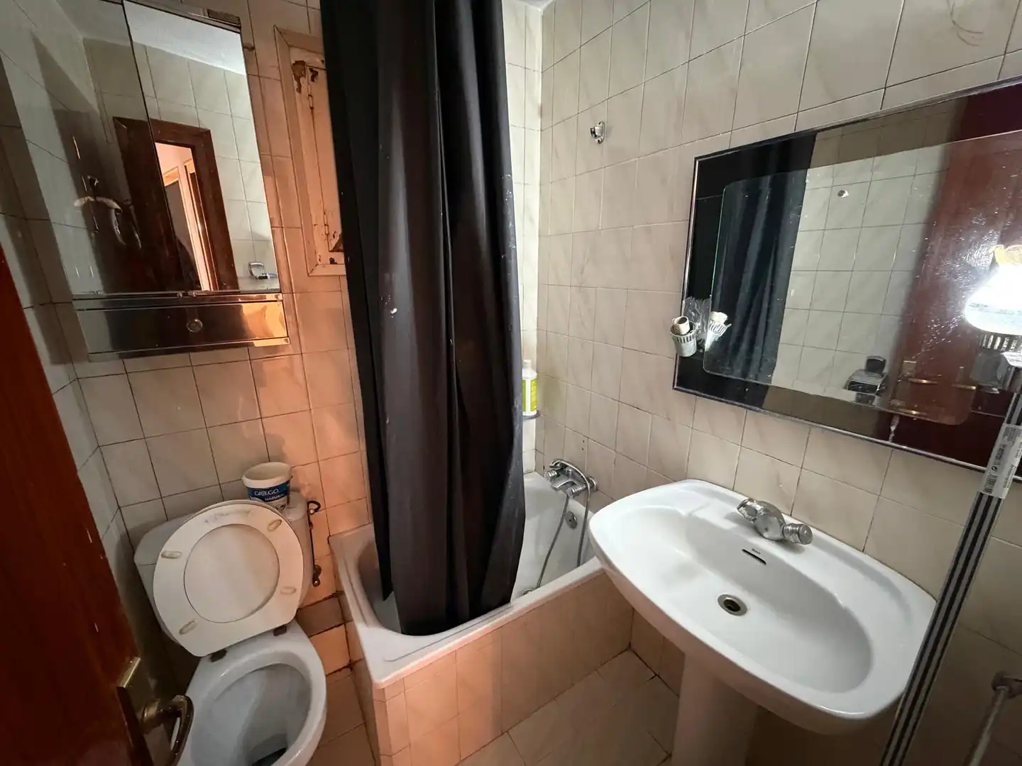 Baño de Piso en venta en Balaguer con Horno, Balcón y Internet