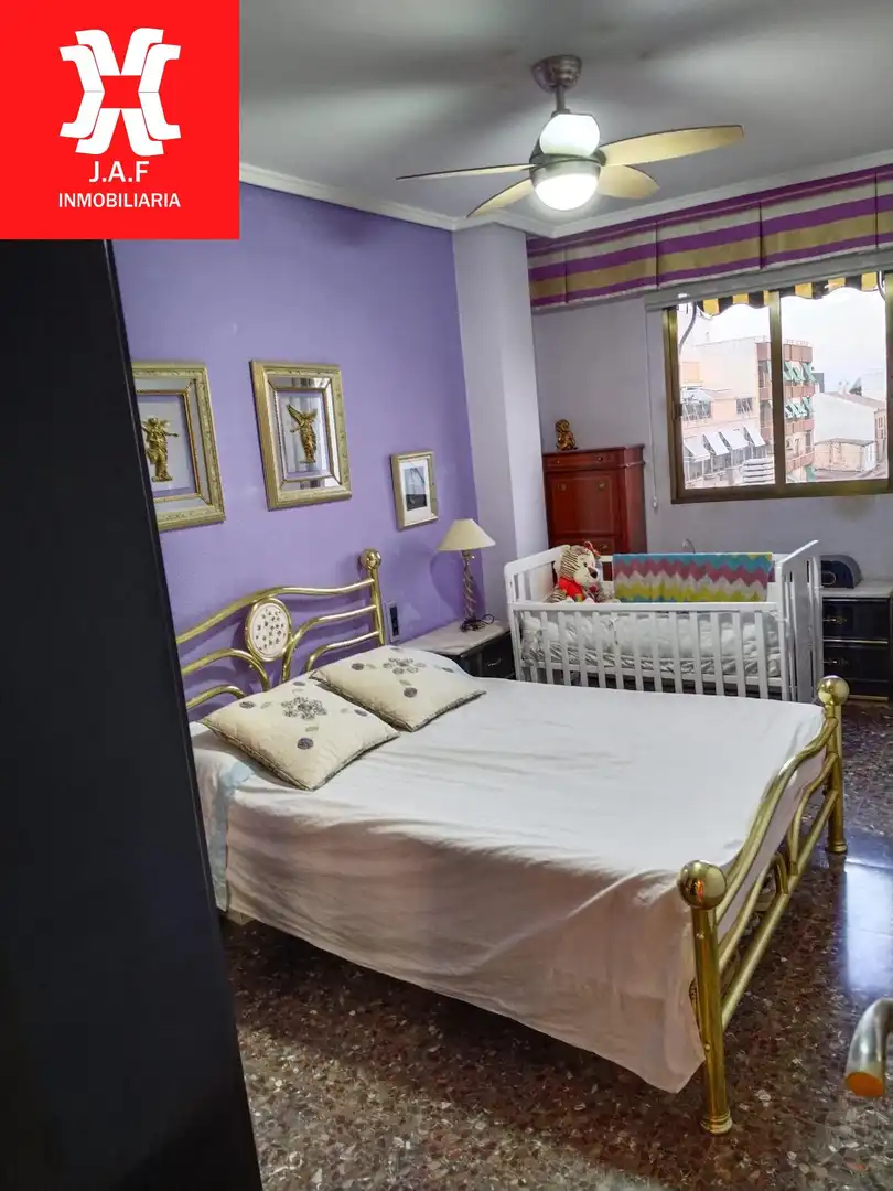 Habitación de Piso en venta en Valencia con Aire acondicionado y Balcón