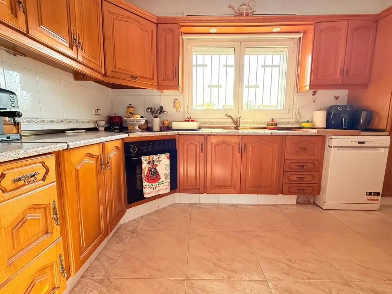 Cocina de Casa o chalet en venta en Riells i Viabrea con Aire acondicionado, Jardín privado y Terraza