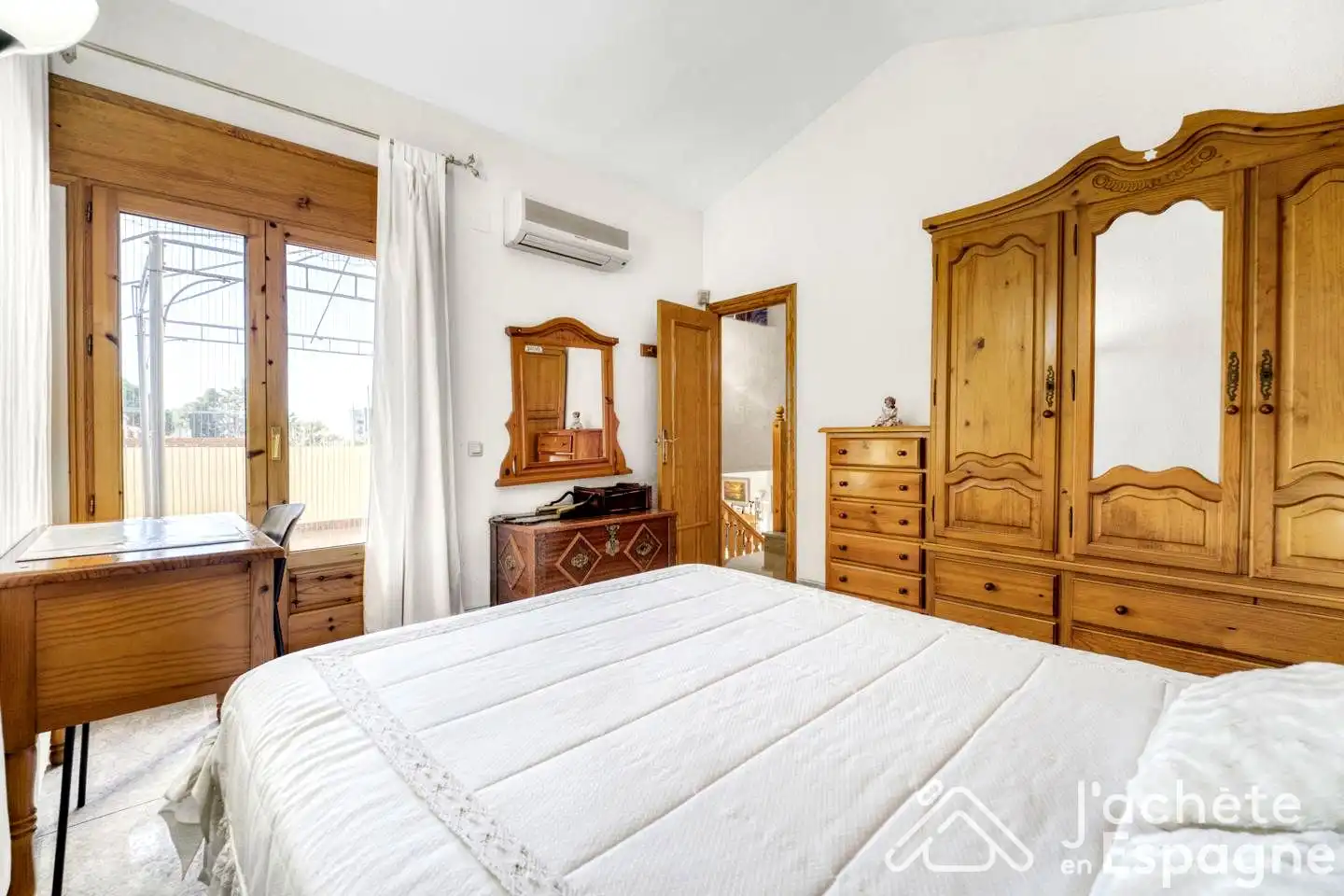 Dormitori de Casa o xalet en venda en Vinaròs amb Aire condicionat, Jardí privat i Terrassa