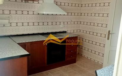 Kitchen of Flat for sale in Linares