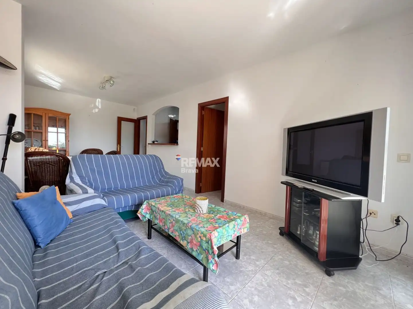Living room of Ground floor for sale in Roses  with Private garden, Terrace and Swimming Pool