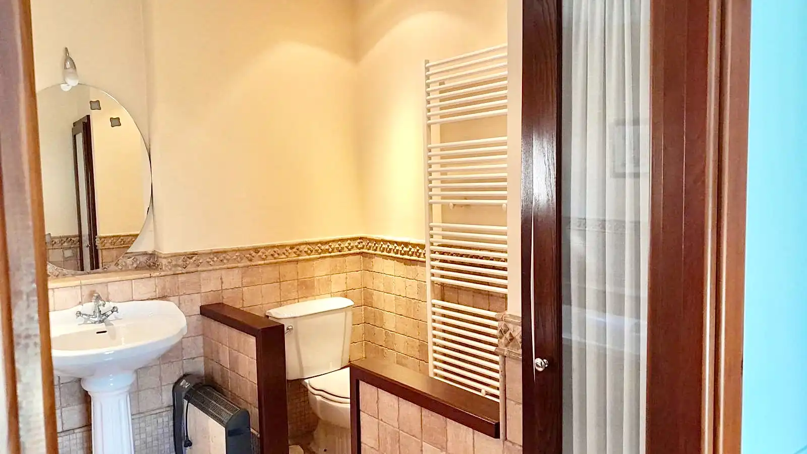 Bany de Casa o xalet en venda en Sueca amb Aire condicionat, Terrassa i Piscina comunitària