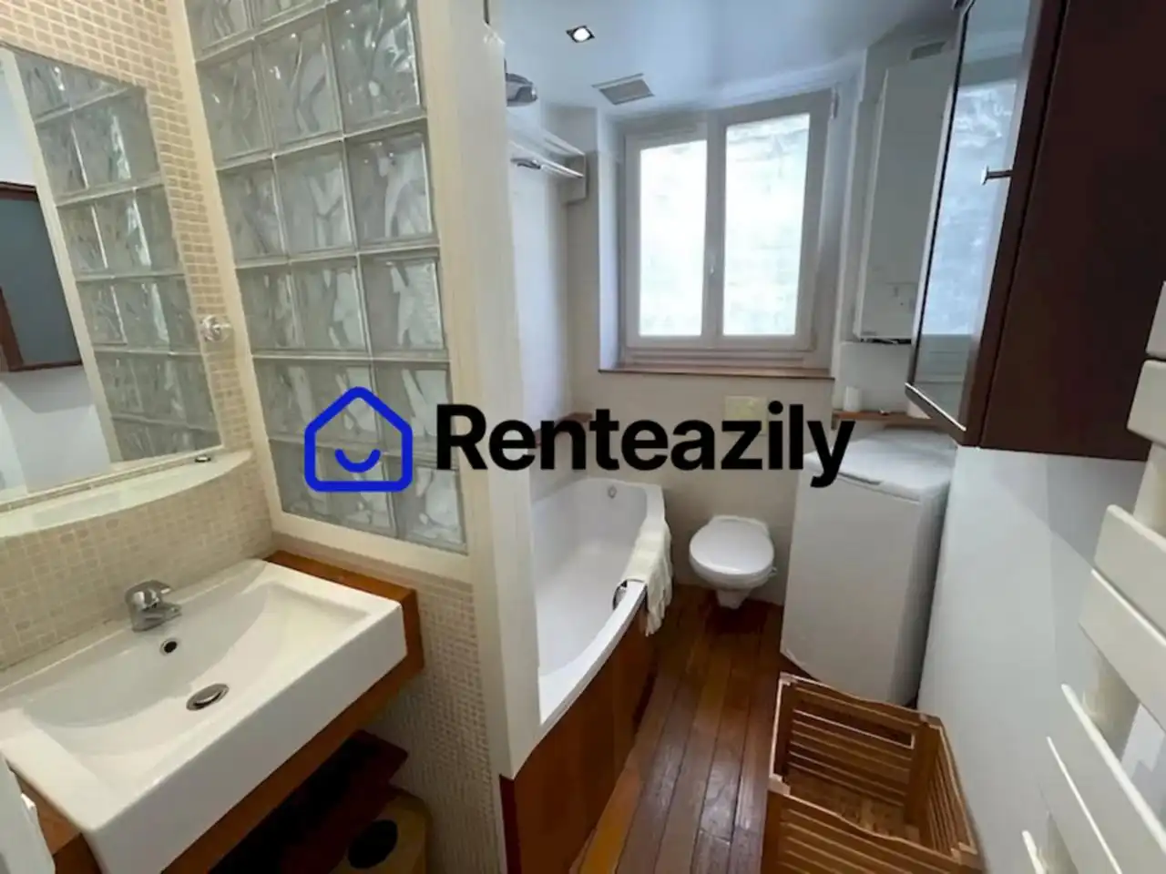 Badezimmer von Wohnung zur Miete in Barcelona mit Heizung, Möbliert und Ofen
