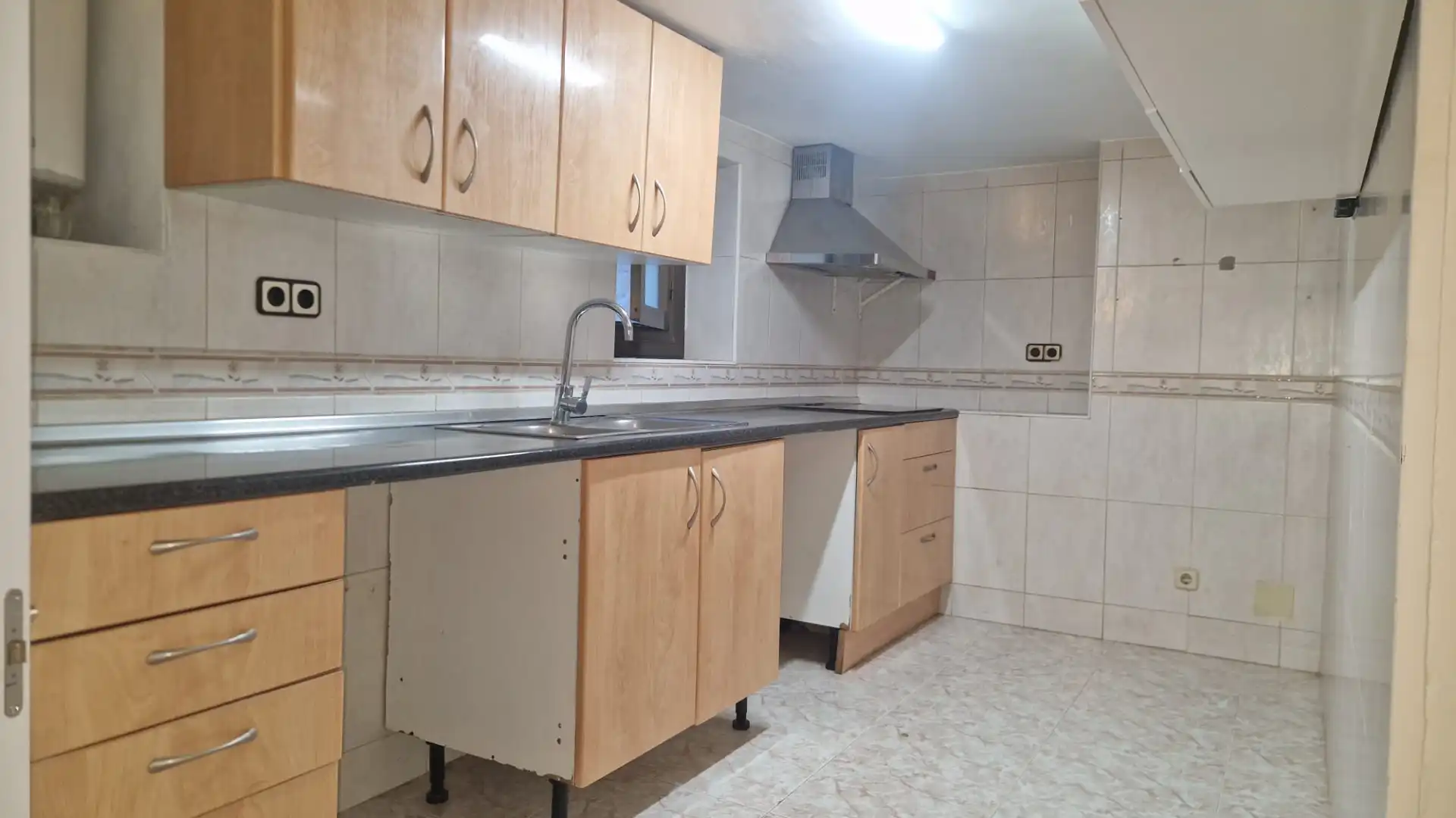 Cuina de Apartament en venda en Castelldefels amb Aire condicionat i Alarma