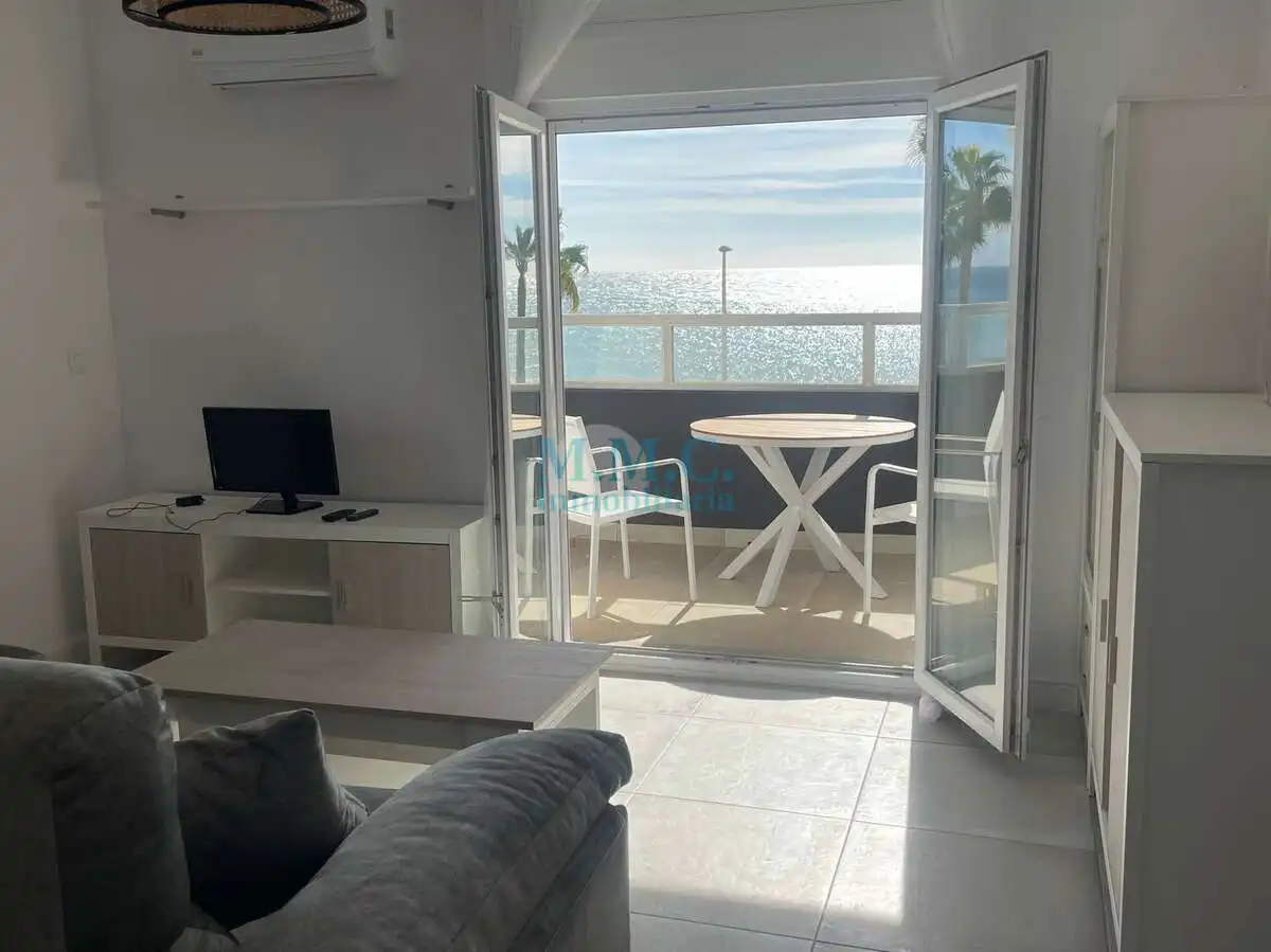 Wohnzimmer von Wohnung zur Miete in Roquetas de Mar mit Klimaanlage, Terrasse und Möbliert