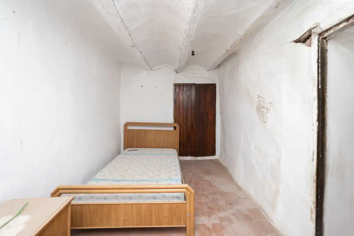 Casa adosada en venta en Mora de Rubielos con Calefacción