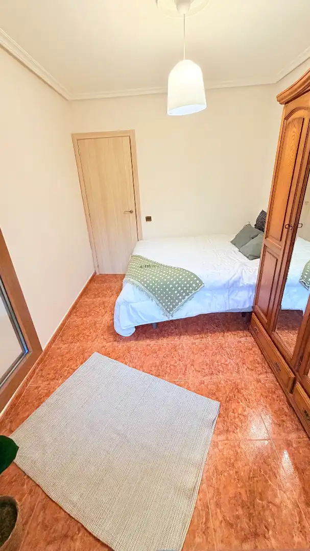 Schlafzimmer von Haus oder Chalet zur Miete in Gijón  mit Heizung, Privatgarten und Möbliert