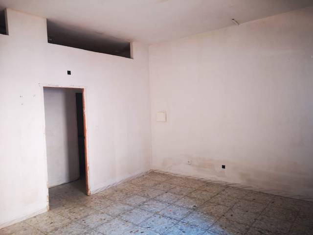 Local comercial en Alquiler en Paseo del Sol en Meco pueblo