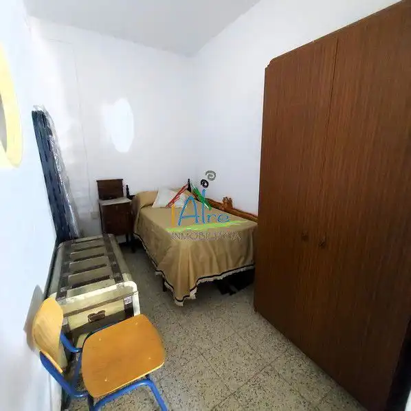 Habitación de Casa adosada en venta en Cala con Terraza, Trastero y Amueblado