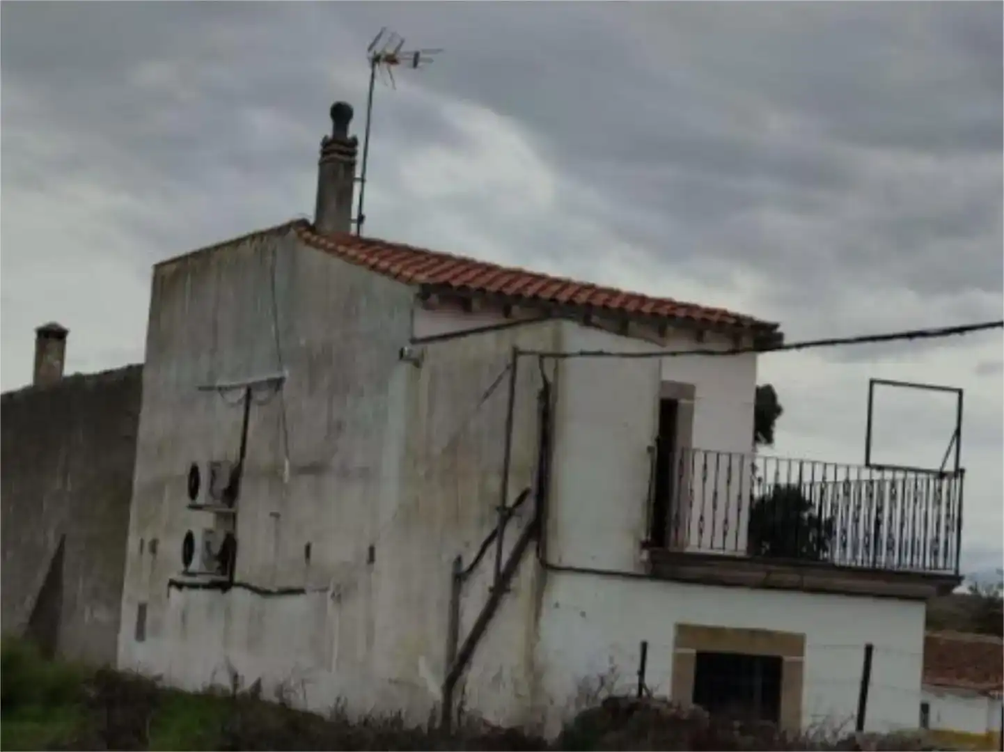 Vista exterior de Pis en venda en Villa del Rey amb Aire condicionat, Traster i Moblat
