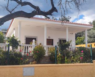 Vista exterior de Casa o xalet en venda en El Ronquillo amb Aire condicionat i Terrassa