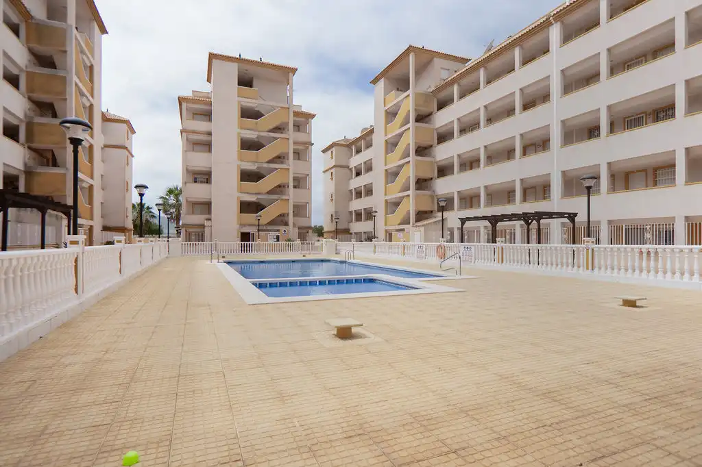 Vista exterior de Pis en venda en Cartagena amb Piscina