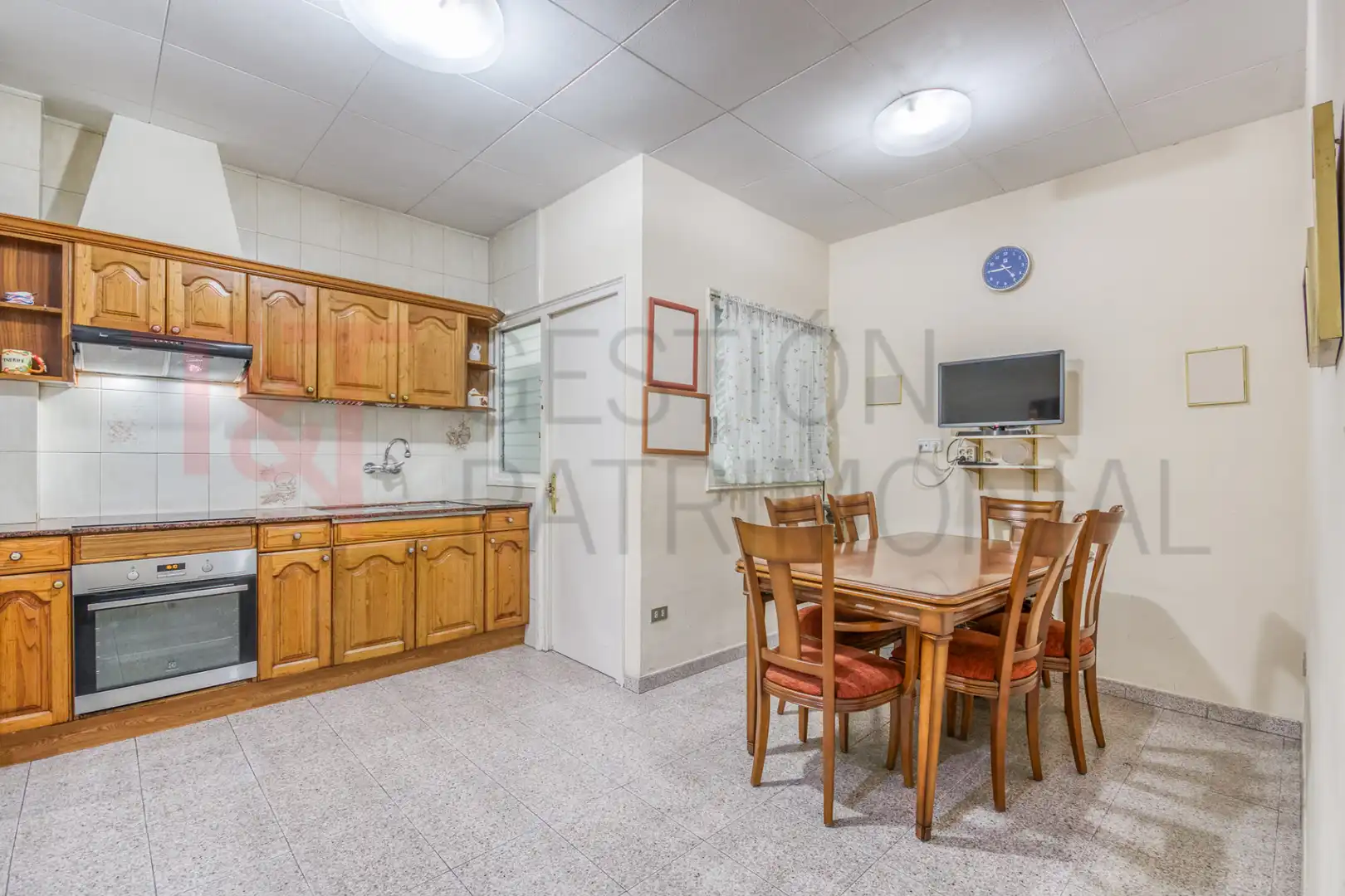 Cocina de Edificio en venta en Calella, Barcelona