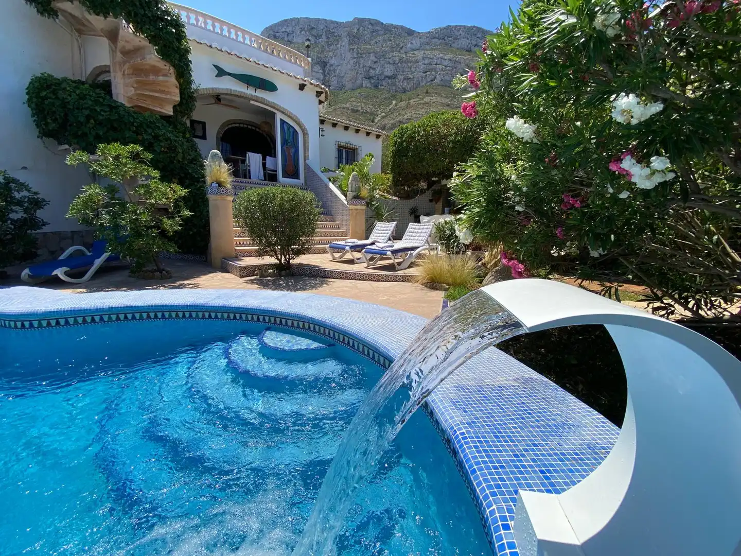 Swimming pool of Houses for sale in Dénia  with Air Conditioner, Heating and Private garden