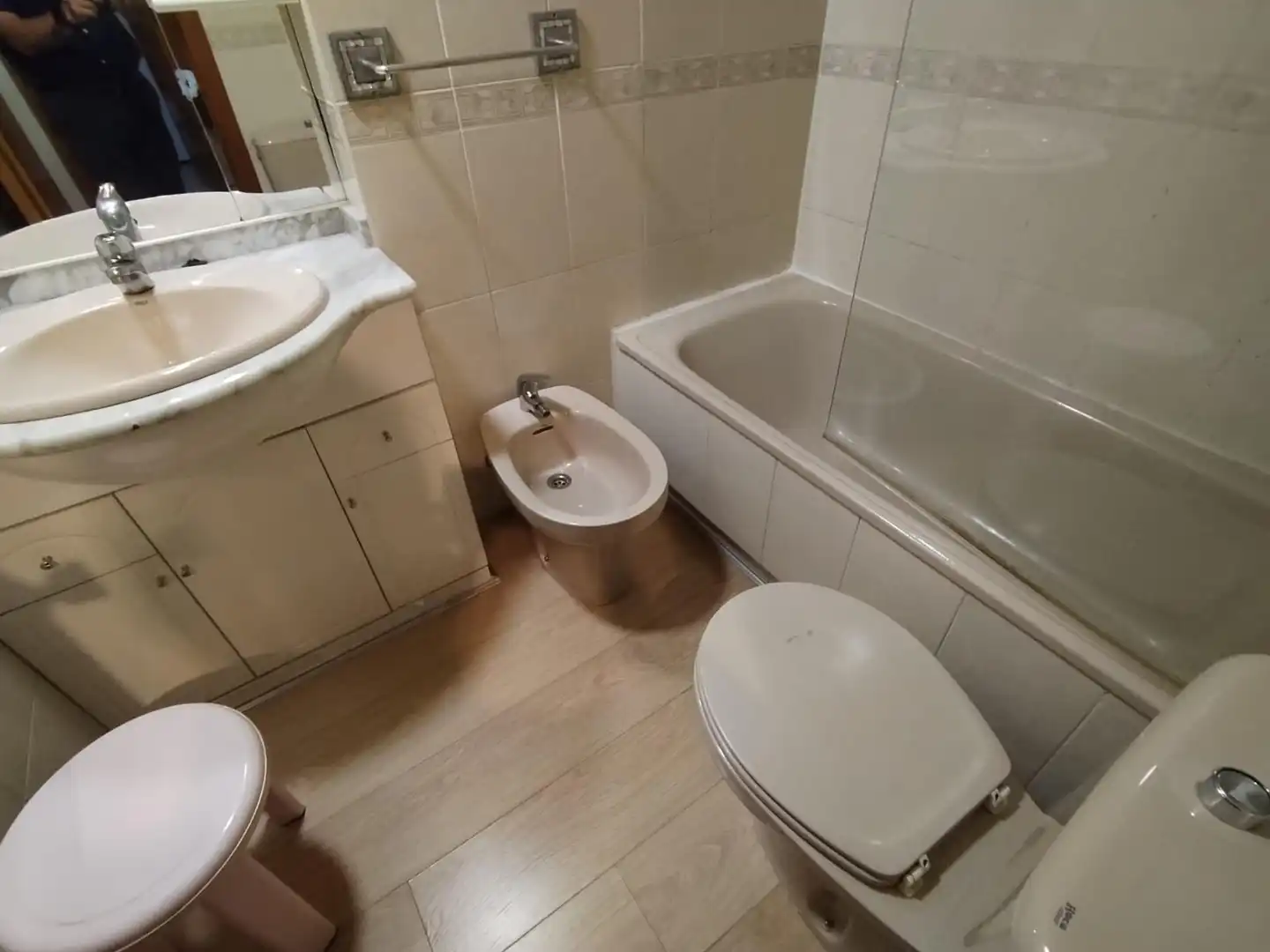 Baño de Apartamento en venta en Benidorm con Aire acondicionado, Amueblado y Piscina comunitaria