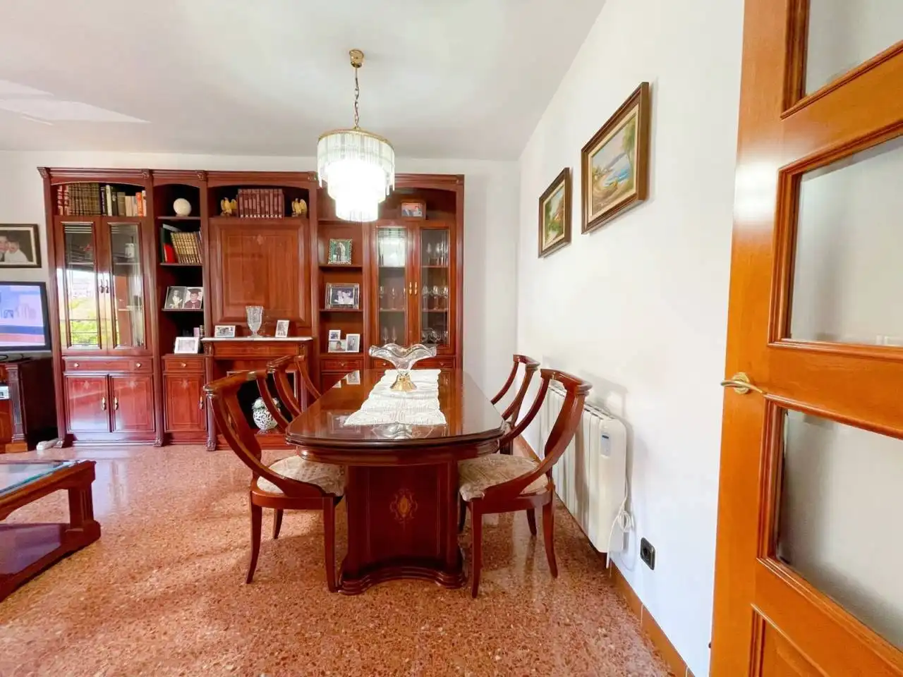 Dining room of Flat for sale in Cerdanyola del Vallès  with Heating, Furnished and Balcony
