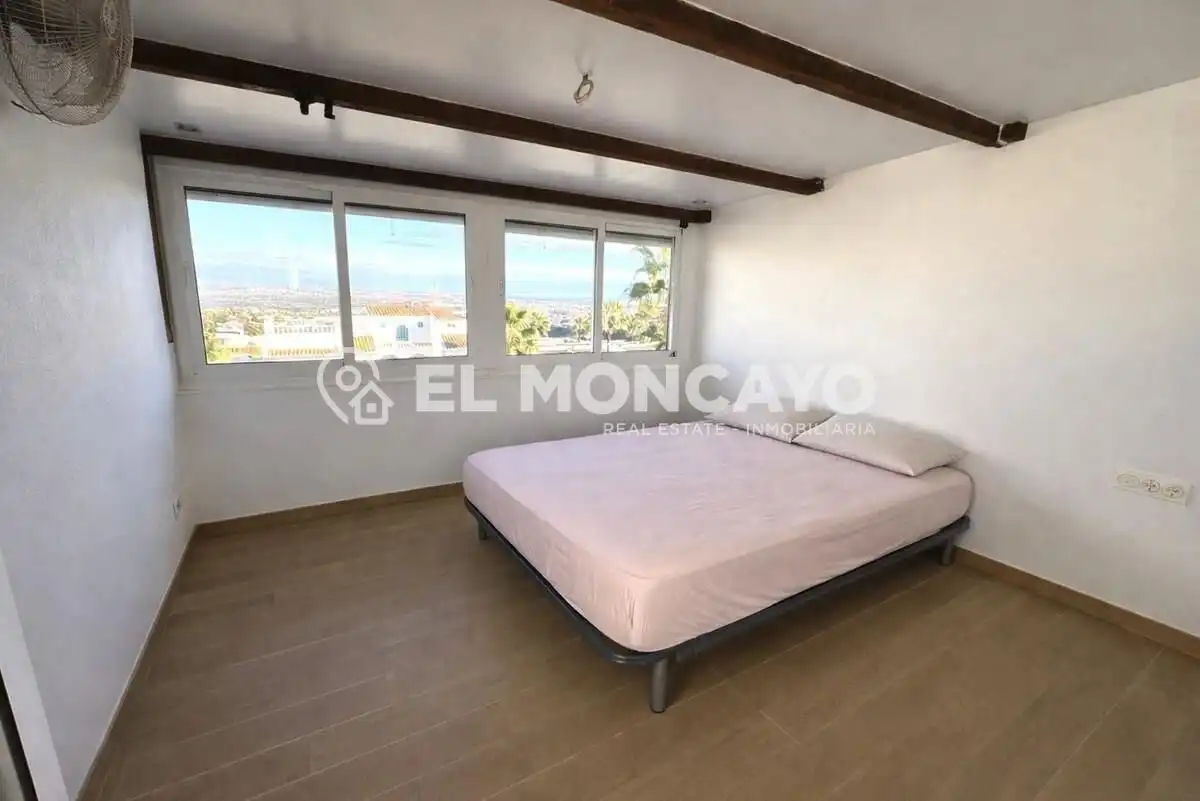 Habitación de Casa adosada en venta en Rojales con Aire acondicionado, Calefacción y Jardín privado