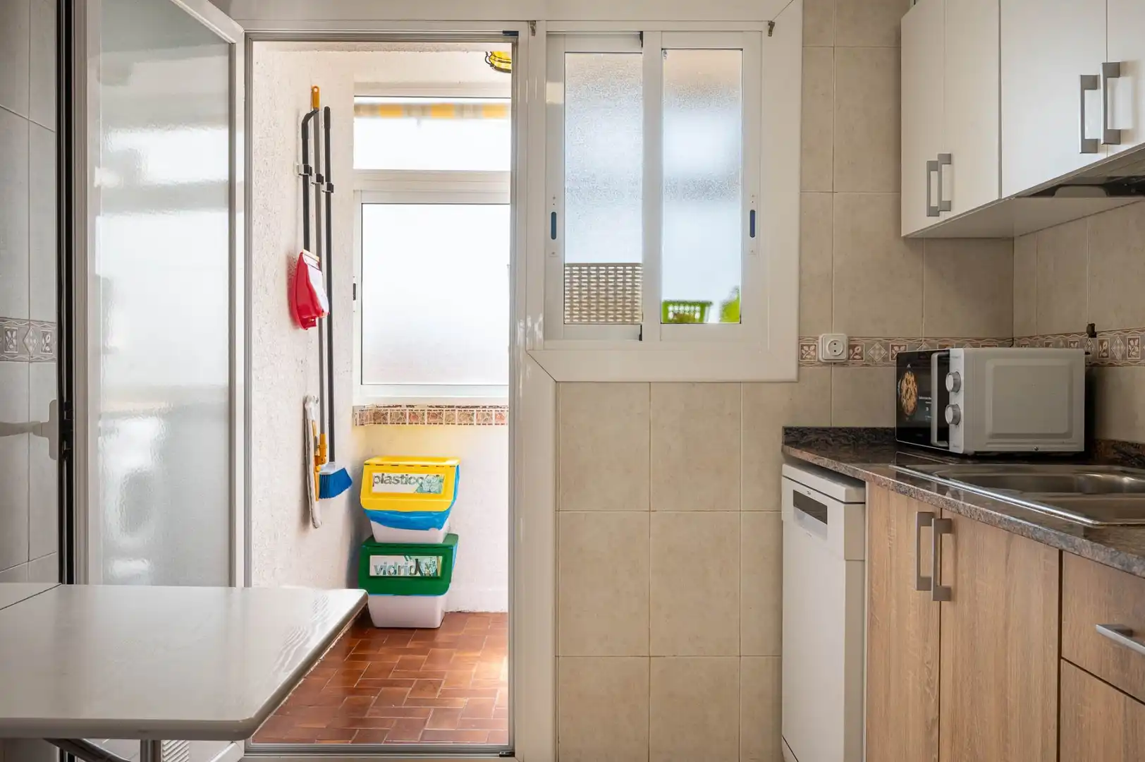Cocina de Piso en venta en Torredembarra con Calefacción, Terraza y Piscina comunitaria