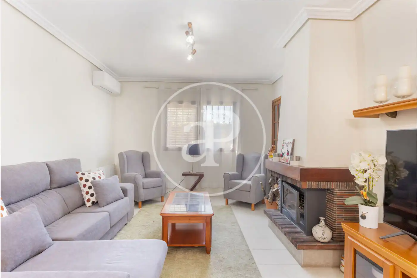 Sala de estar de Casa o chalet en venta en El Puig de Santa Maria con Aire acondicionado, Calefacción y Jardín privado