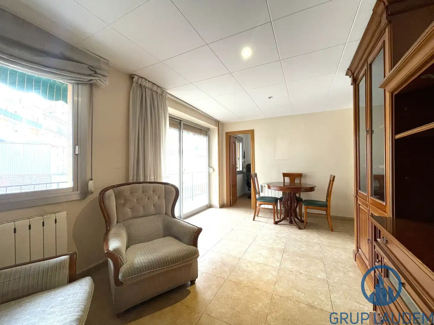 Living room of Flat for sale in Mataró  with Air Conditioner, Heating and Oven