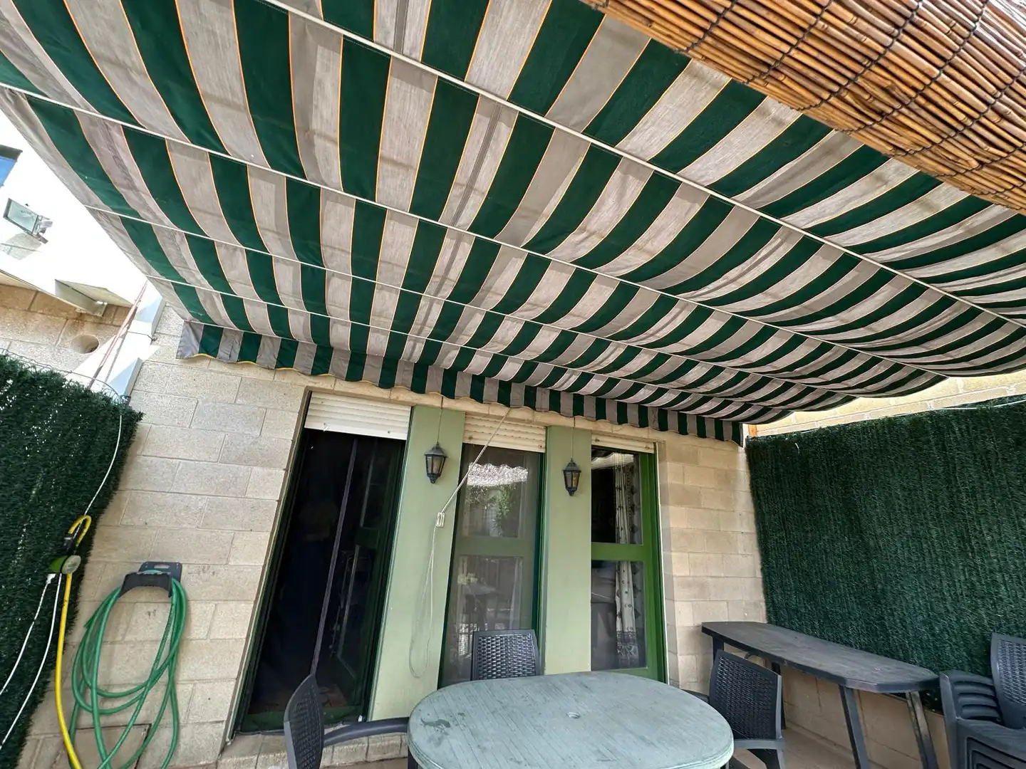 Terrassa de Casa adosada en venda en Villagonzalo Pedernales amb Calefacció, Jardí privat i Terrassa