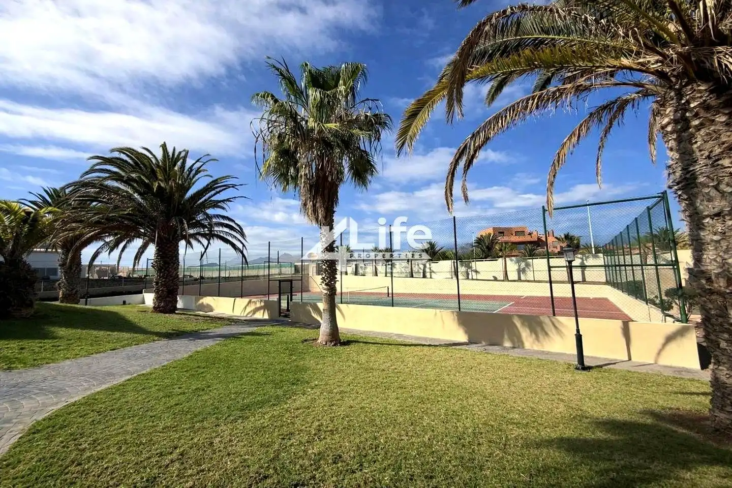 Vista exterior de Casa o chalet en venta en Granadilla de Abona con Aire acondicionado, Jardín privado y Terraza