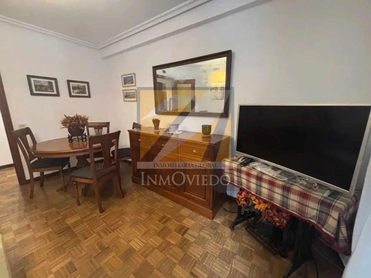 Piso con ascensor en venta en Calle Foncalada, imagen 4