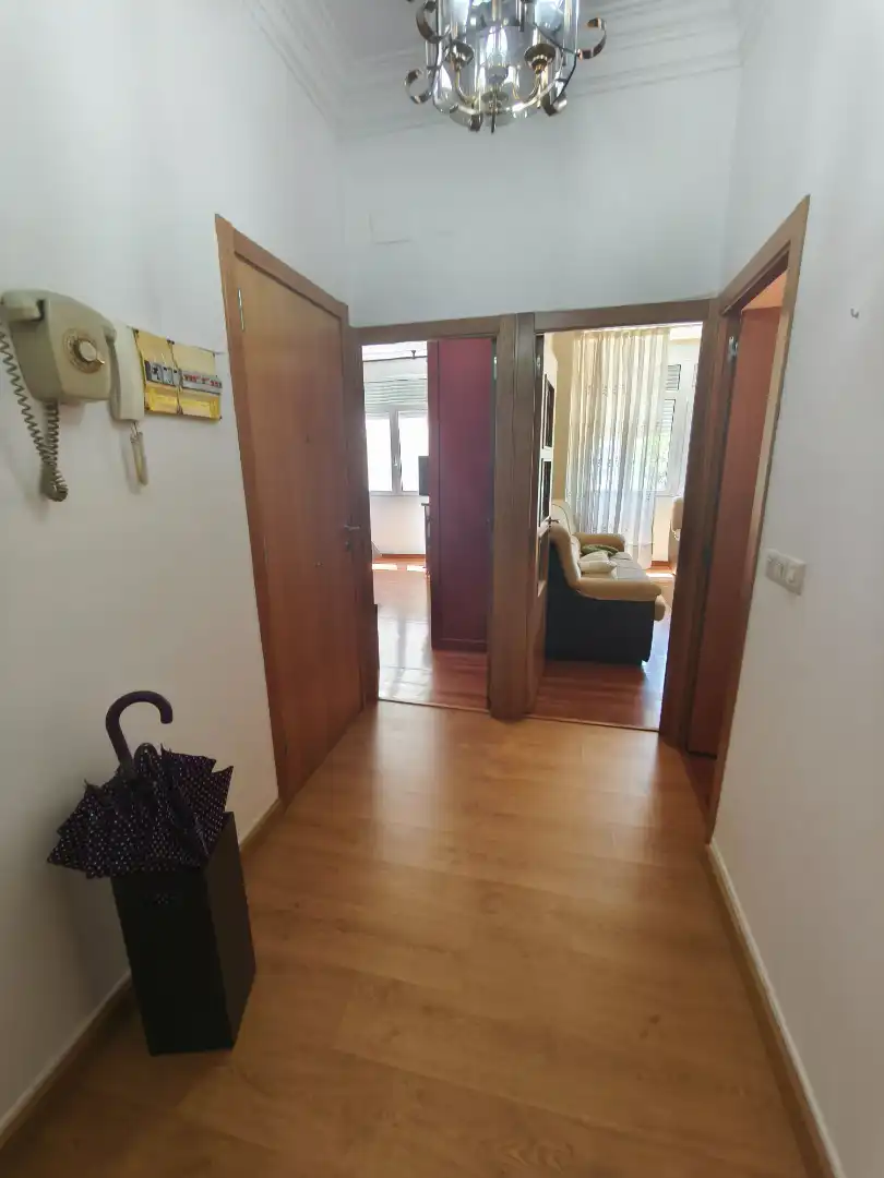Piso de alquiler en Santiago de Compostela  con Calefacción, Parquet y Amueblado
