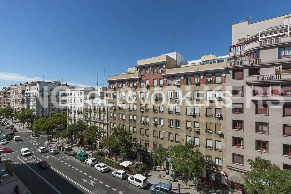 Vista exterior de Pis de lloguer en Madrid amb Aire condicionat, Calefacció i Moblat