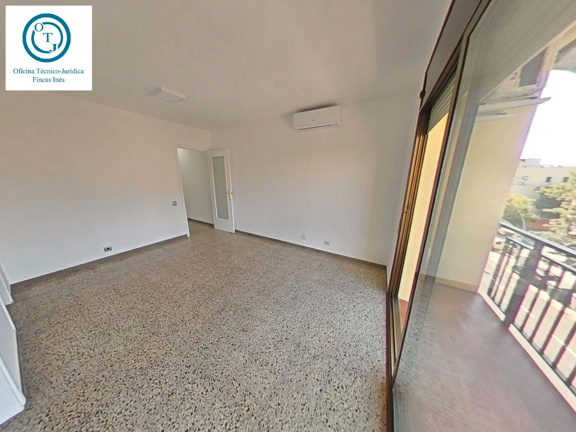 Flat for sale in Mollet del Vallès  with Air Conditioner and Balcony
