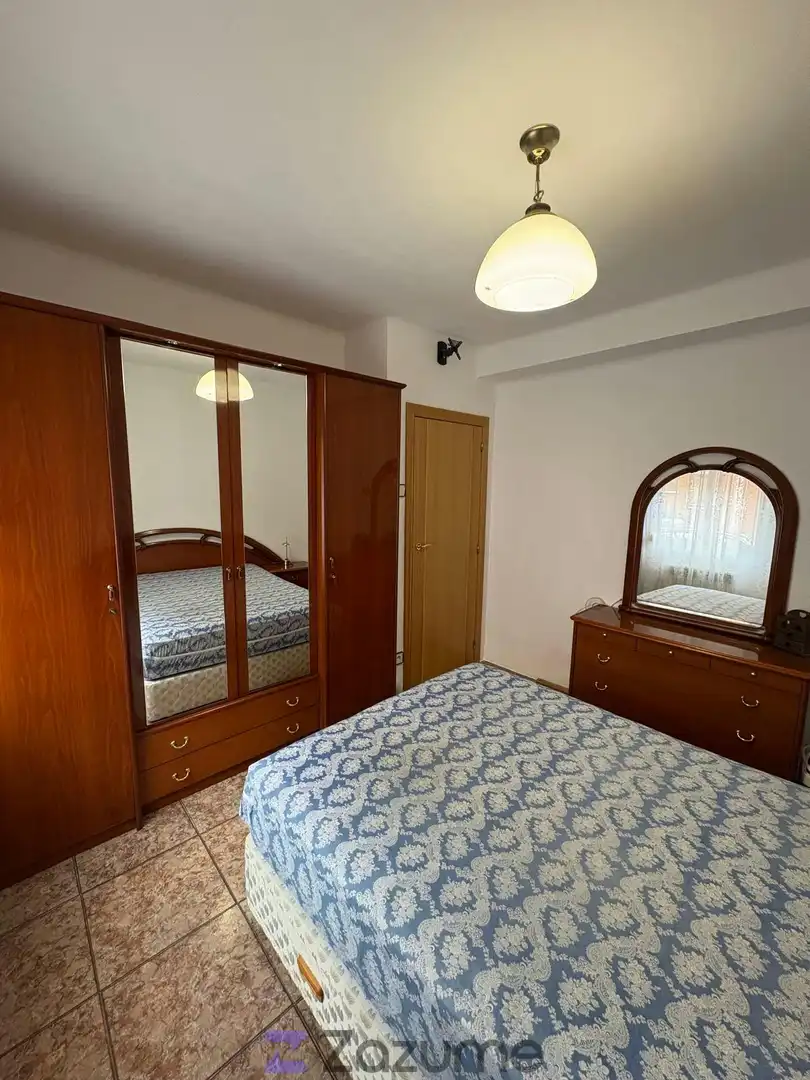 Habitación de Piso de alquiler en Zaragoza con Aire acondicionado, Calefacción y Amueblado