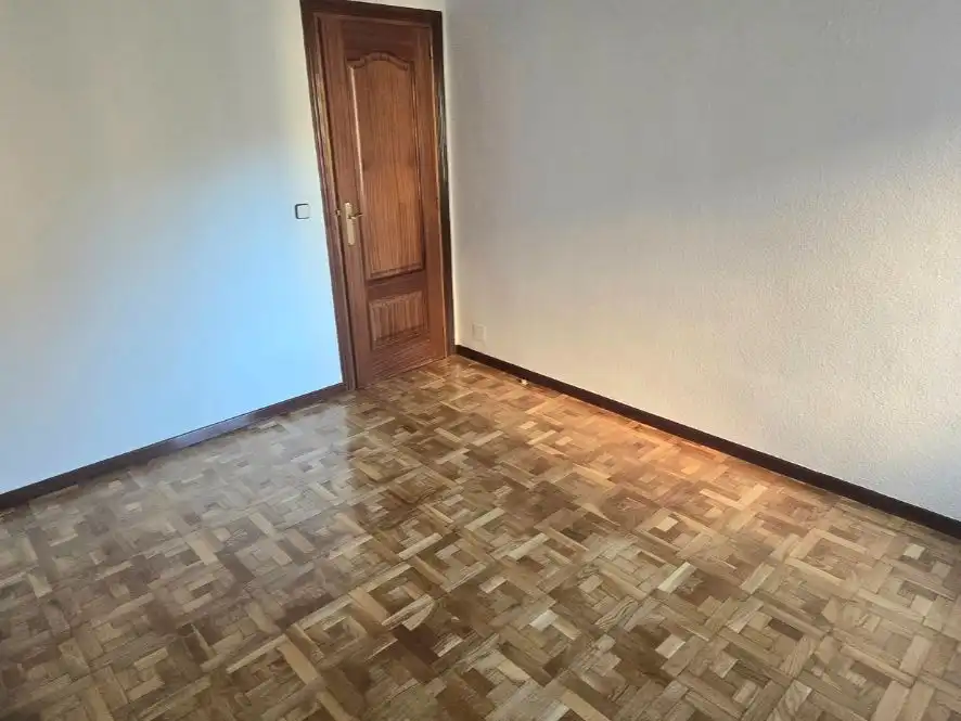 Dormitori de Pis en venda en Leganés amb Terrassa i Balcó