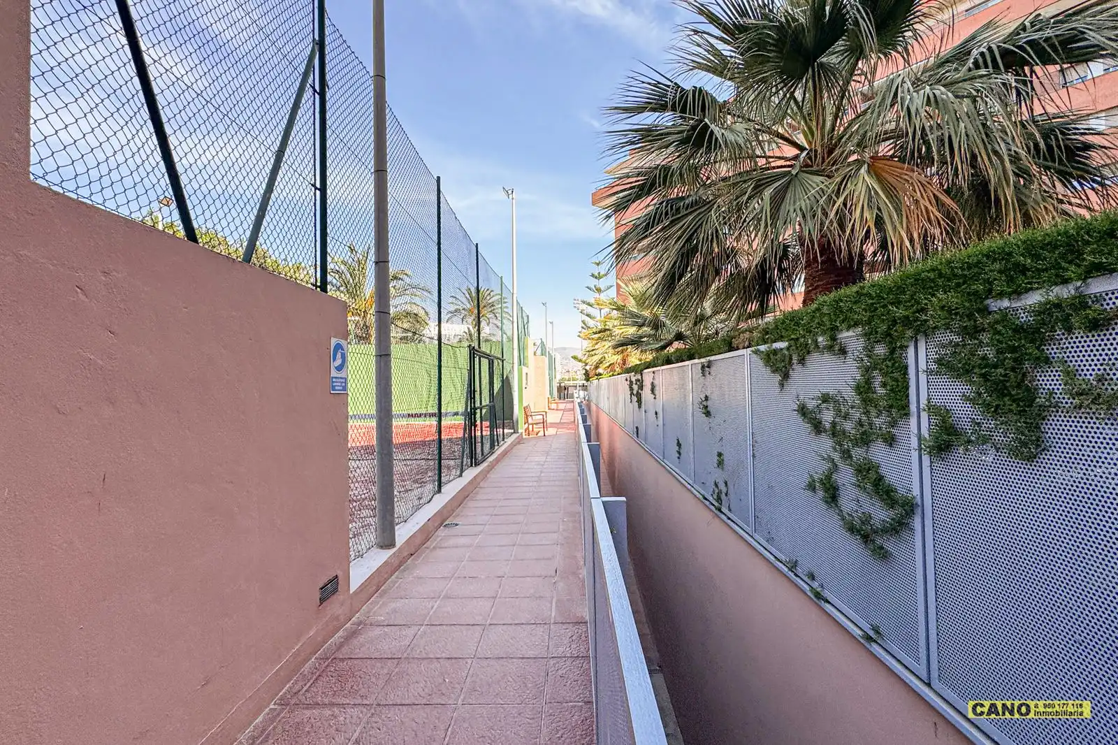 Exterior view of Flat for sale in Almería  with Air Conditioner, Heating and Terrace