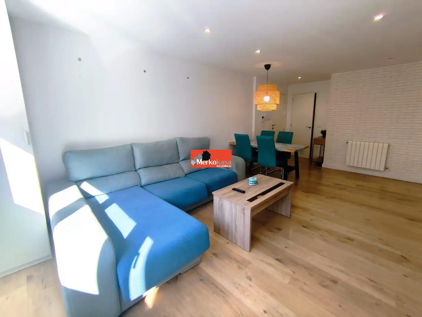 Sala de estar de Piso en venta en Lugo con Calefacción, Trastero y Amueblado