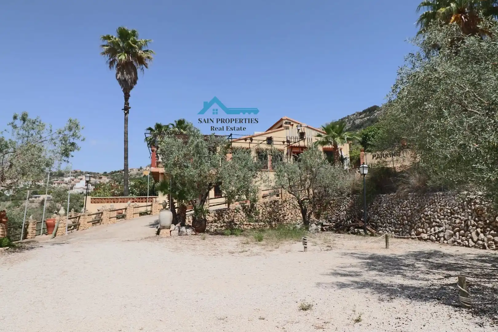 Vista exterior de Finca rústica en venda en Tàrbena amb Jardí privat, Terrassa i Traster
