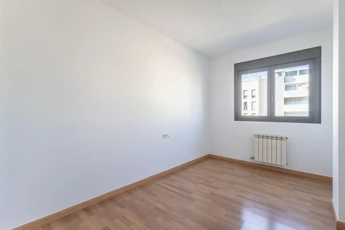Habitación de Piso de alquiler en Granada con Calefacción, Terraza y Trastero